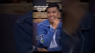 Download lagu Jokes Arif Brata parah|| Jadi menyanyi lagu thailand😁😅#shorts mp3