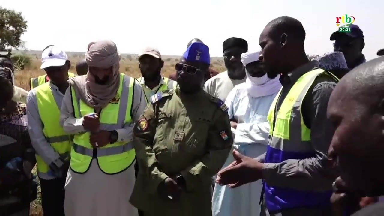 AES Actualités : le ministre nigérien de l’Equipement et des infrastructures visite des chantiers