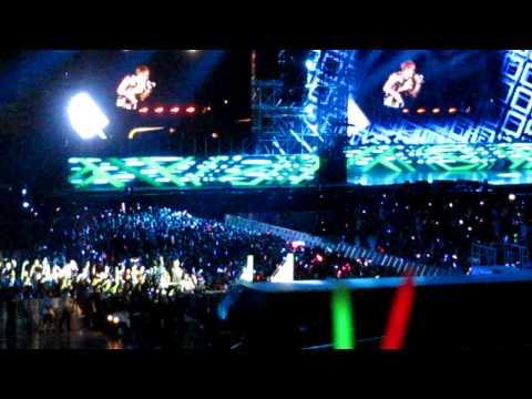 f(x)Amber Kris(EXO) Key(SHINee) - Like A G6 (SM Town Singapore) 231112.MOV