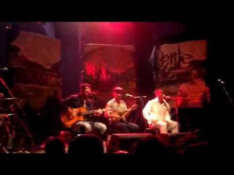 Casa de Mãe Ao Vivo  - Criolo Ft. Kiko Dinucci & Rodrigo Campos