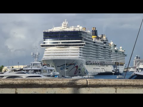 Norwegian Epic mini suite cabin tour - 13216