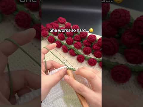 My mom cried after seeing this…🥹❤️ #flowers #crochet #mothersday #giftideas