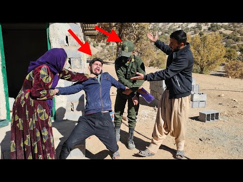 Kobra y su plan: atrapar a Ali y pedir ayuda a la policía