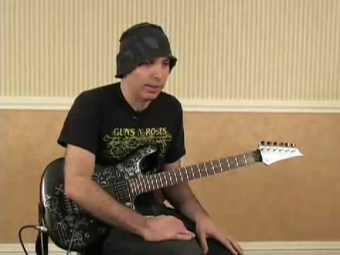 Joe Satriani Lesson 'On the Modes' #1 (synchronized)
