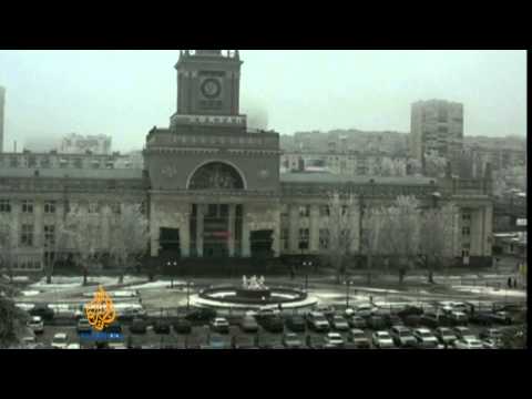 Russia's Putin visits victims of bomb blasts