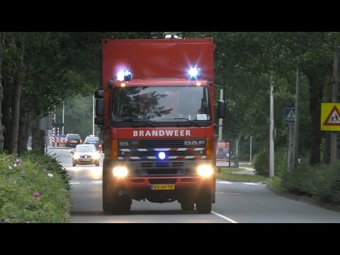 PRIO 1 HA 10-5781 + ABH 10-6581 naar een Brand in Winkelcentrum Grote beer Hoorn