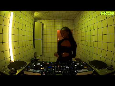 Foundation FM X HÖR - Kikelomo / November 13 / 7pm-8pm