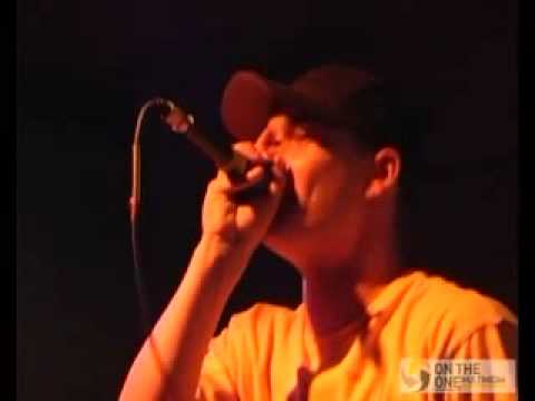 Foz vs Beardyman  - 2006 UK Beatbox Champs - Semi final round 1