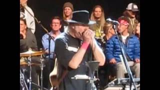 Neil Young with Promise of the Real, &quot;Texas Rangers,&quot; Bridge School Benefit, October 23, 2016