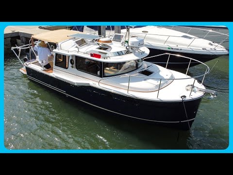 How is This Small Boat SO BIG? [Full Tour] Learning the Lines