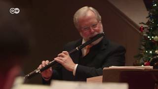 The 14 Berlin Flutes play Dance of the Hours