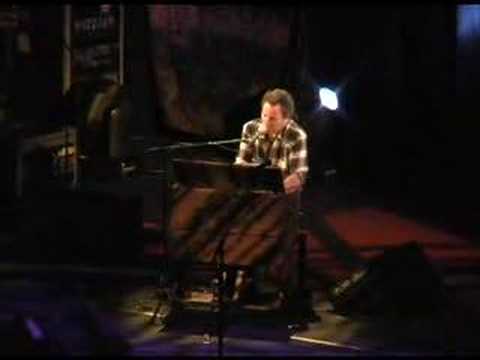 BRUCE SPRINGSTEEN - DREAM BABY DREAM (The ORIGINAL, HYPNOTIC and THE BEST VERSION EVER, D&D 2005)