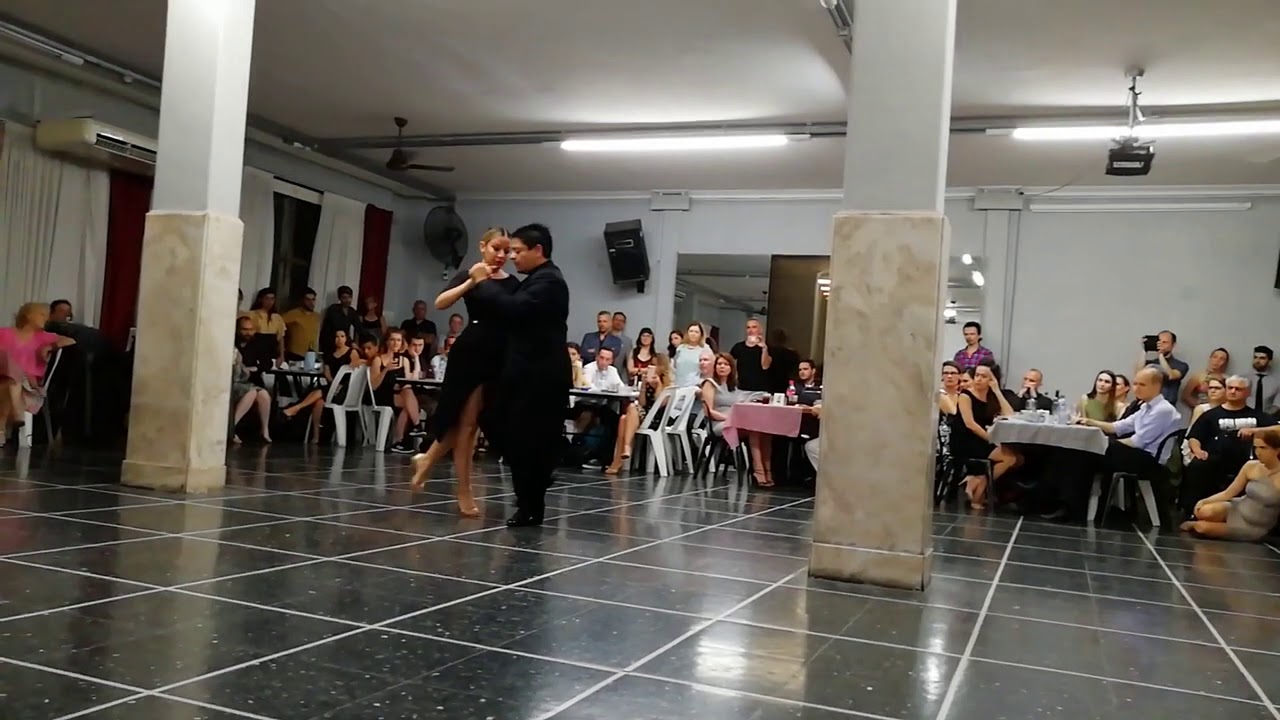 Carlos Espinoza & Noelia Hurtado - "Demasiado Tarde"