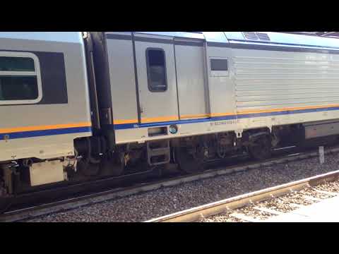 Stazione di Pistoia 2 tra E 464 e ETR 425 Jazz