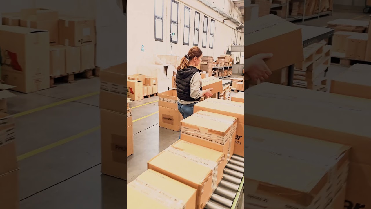 Dentro una spedizione Phonocar: dal controllo qualità alla partenza 🚚