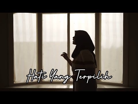 HATI YANG TERPILIH - ROSSA - COVER by ( FADHILAH INTAN )