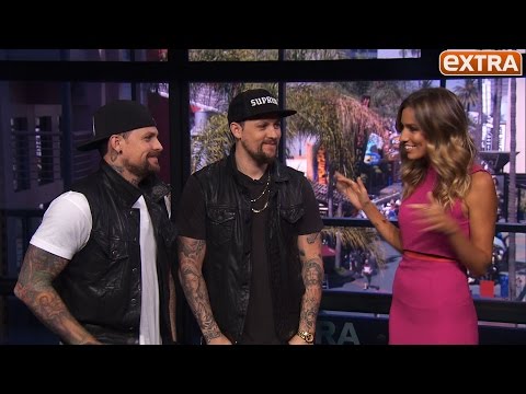 download lagu mp3 mp4 Pictures Of Cameron Diaz And Benji Madden, download lagu Pictures Of Cameron Diaz And Benji Madden gratis, unduh video klip Pictures Of Cameron Diaz And Benji Madden
