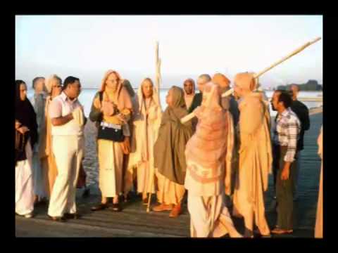 Modern World - They're Very Active, but Foolishly Active, in Ignorance and Passion - Prabhupada 0795