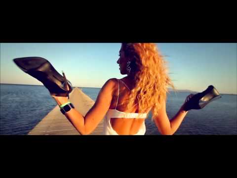 Funkstar De Luxe feat. Bob Marley - Sun Is Shining (Official Video) 15th Anniversary
