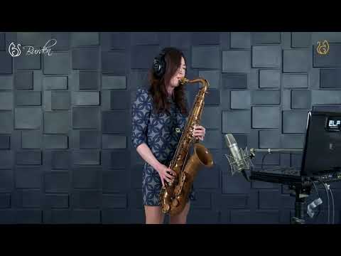 cô gái thổi saxophone cực chất