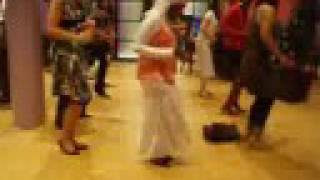 The Shuffle Dance (Brenda Fassie&#39;s Vulindela)