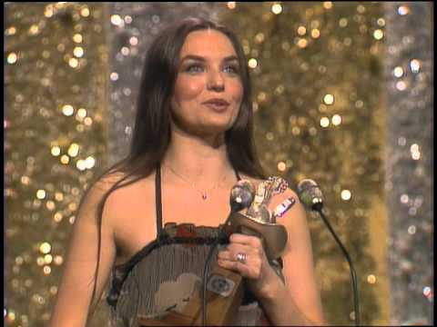 Crystal Gayle Wins Female Vocalist of the Year - ACM Awards 1978