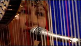 Joanna Newson - The Book Of Right-on (Live Jools Holland 2004) Oficial