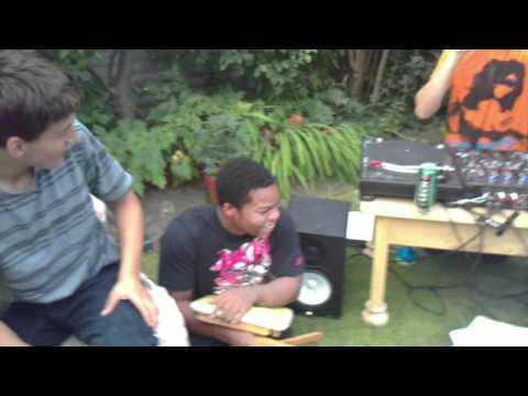 Tim breaking dudas seat and speaker