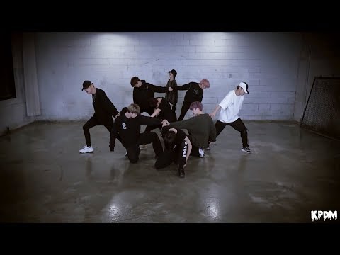 Stray Kids