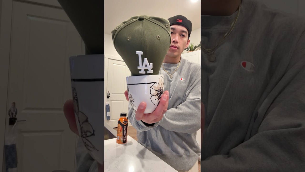 Just chillin and curving a fitted🧢 #fitteds #59fifty #fittedhat #baseballcap