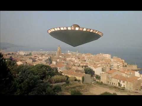 LE GENDARME ET LES EXTRATERRESTRES (1979) Les envahisseurs