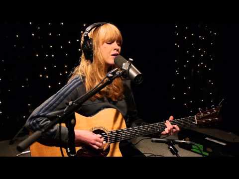 Middle Of The Bed - Lucy Rose