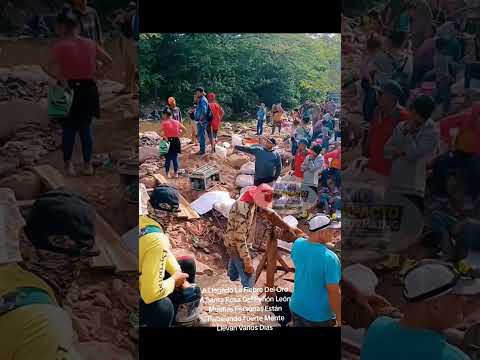 A llegado la fiebre del oro en santa rosa del Peñon en león muchas personas están trabajando