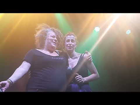 Ματούλα Ζαμάνη & Μαρίζα Ρίζου ~ Μπανιστηρτζού