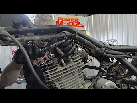 Ep# 19 Honda piston, cylinder removal.