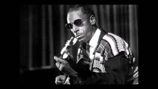 Fred McDowell- Poor boy, Long Way From Home