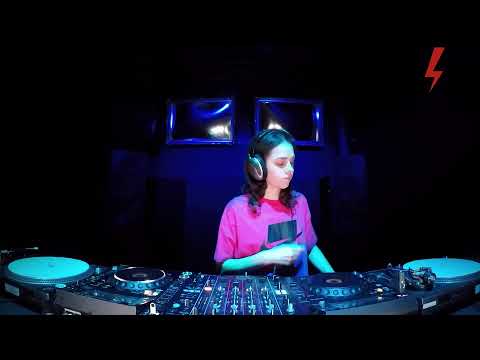 The Blue Oyster: North Side / 06.11 / 19 - 20