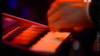 Broadcast - Accidentals (live MTV)