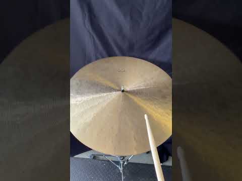 Paiste Signature Traditionals Light Flat Ride 20” (2021g) | Serial #06962656 | 2006 Production image 6