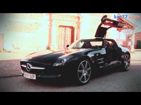 Mercedes-Benz SLS AMG 2010 – Entrada al habitáculo