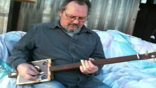 VIDEO: Greg Kudlaty and His Amazing Cigar Box Guitar