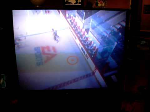 Jurjaj Kolnik has an empty net.....and misses!!