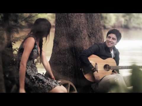 Damian Ferrari -  Me Enamore (Video Clip Oficial)