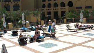 preview picture of video 'Hilton Resort Ras al Khaimah beach & pool area! UAE.'