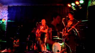 Fatty &amp; Jim - Stay Awake (Kisschasy acoustic cover)