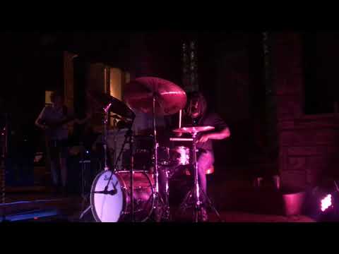 Solo at Pops Blue Moon