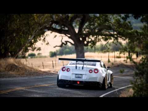 P4Y P4LL - S 500-Bass boosted