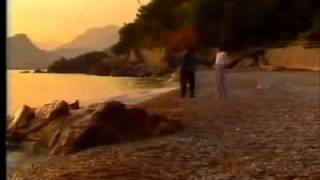 Neda Ukraden & Vlado Kalember - Jos me jednom zagrli - (Official Video 1988) Neda Ukraden & Vlado Kalember - Jos me jednom zagrli - (Official Video 1988)