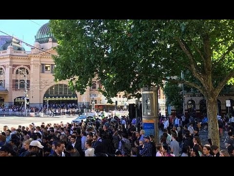 Tmerr në Australi ,Ulërima dhe njerëz që vrapojnë