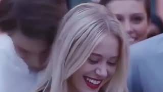 Download lagu Story WA kekinian ROMANTIS soundtrack Let Me Down Slowly mp3